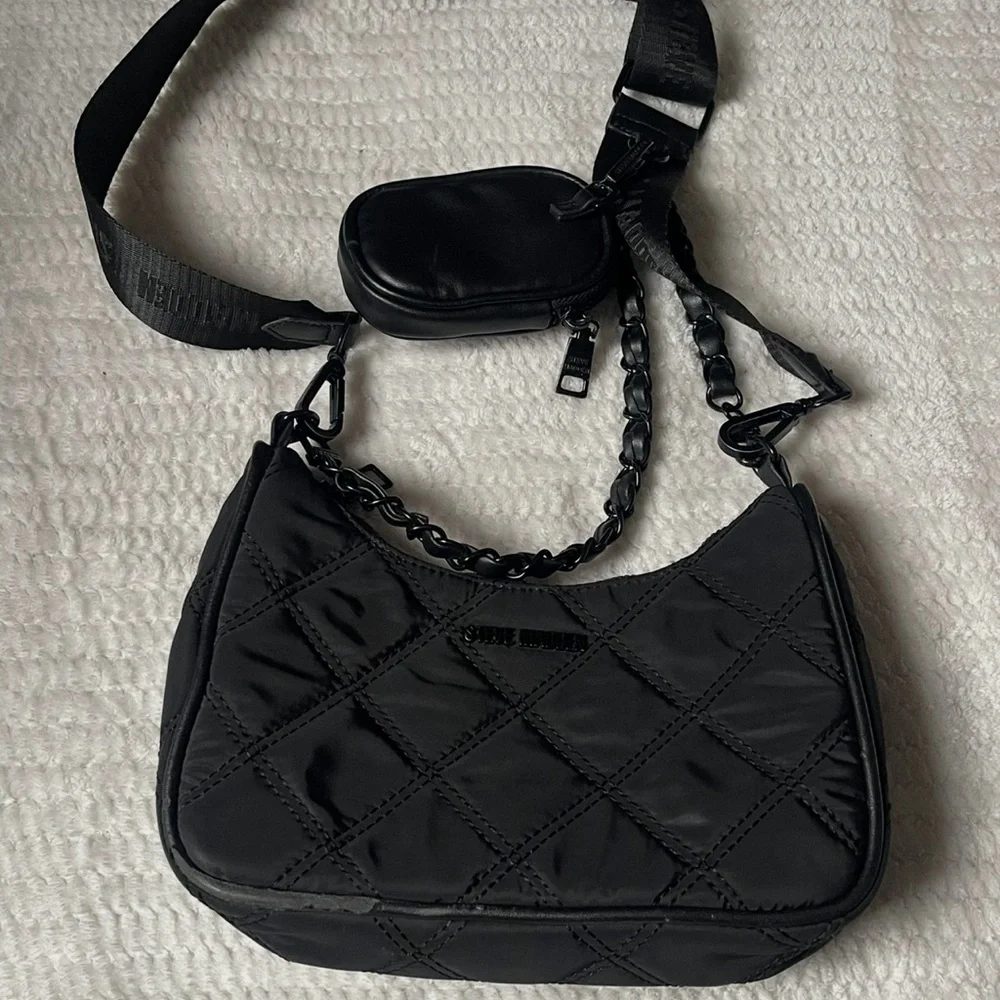 Steve Madden Black crossbody Bag with Chain Detail - Picture 7 of 8